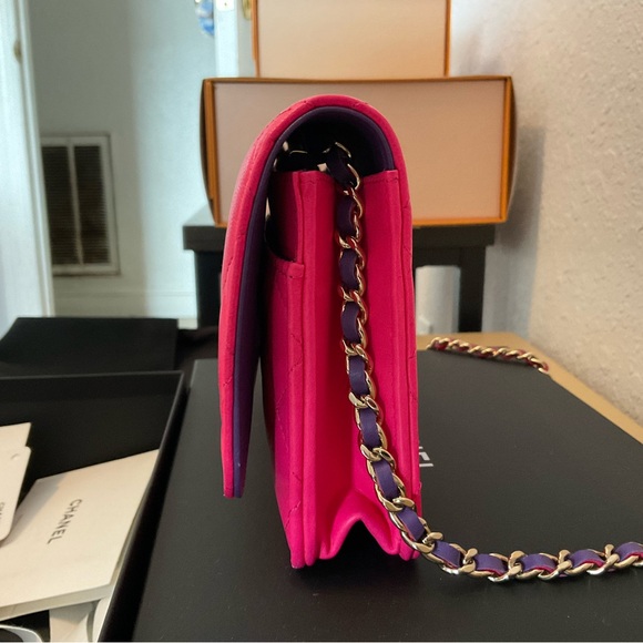 BRAND NEW CHANEL Wallet on Chain 24c - Picture 8 of 9
